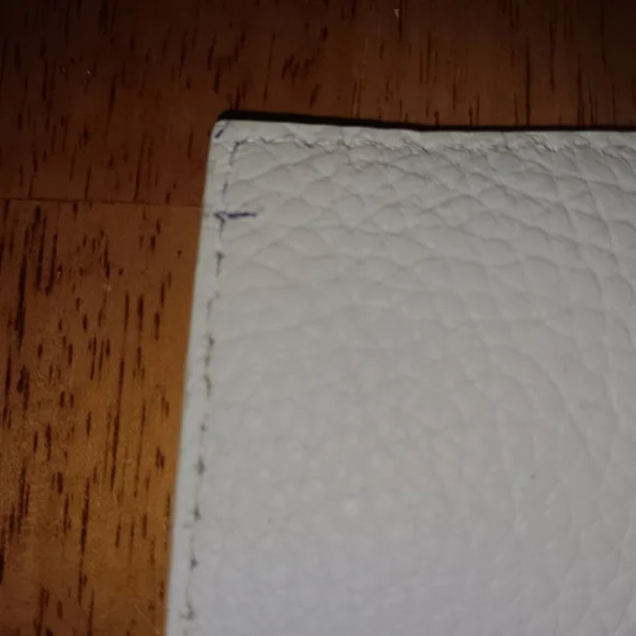 BOTKIER Elegant White Perforated Tote Bag in EUC Comes w Detachable Wristlet - Picture 11 of 17